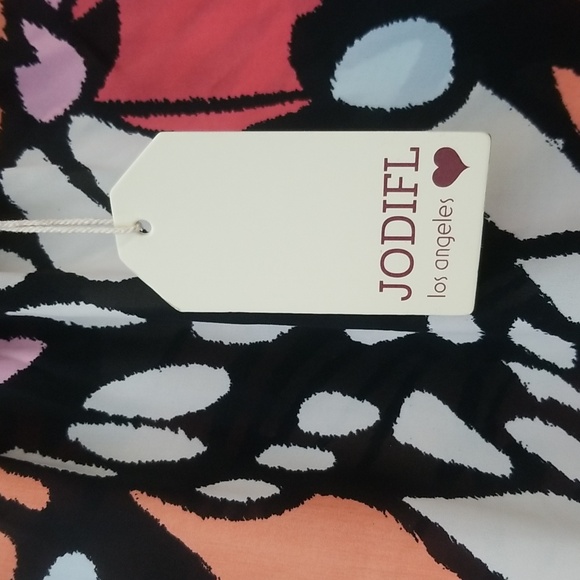 NWT Women's Jodifl Multicolor Abstract Print Women's Top Size Large - Picture 2 of 5